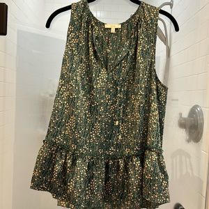 Joie cute green top!